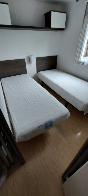 photo de la chambre deux lits