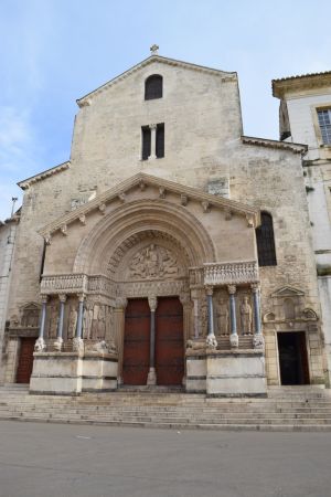 Entrée de la Cathédrale Saint-Trophime